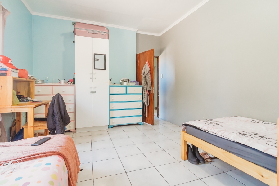 12 Bedroom Property for Sale in Bergsig Western Cape